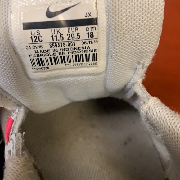 💕Nikes 💕 - Picture 6 of 7